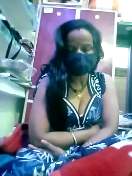 kiiuu sexe online show from February 11, 2026, 4:45 pm