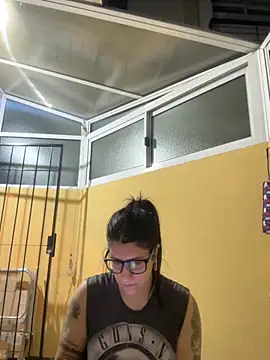 onfire-azulita online show from April 14, 2026, 12:38 am