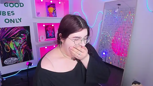 Siena aa online show from April 23, 2026, 9:06 pm