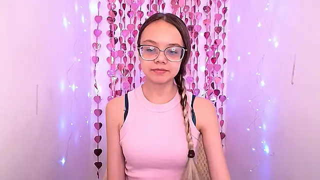 LolliStrawberry online show from March 15, 2026, 1:22 am