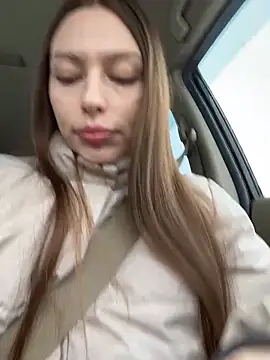 Snapshot of LeiaMood chatting on March 2, 2026, 4:47 am LeiaMood online show from March 2, 2026, 4:47 am