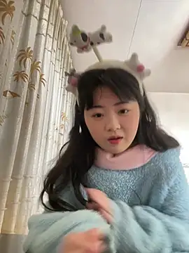 Mloy-01 online show from February 21, 2026, 5:52 am