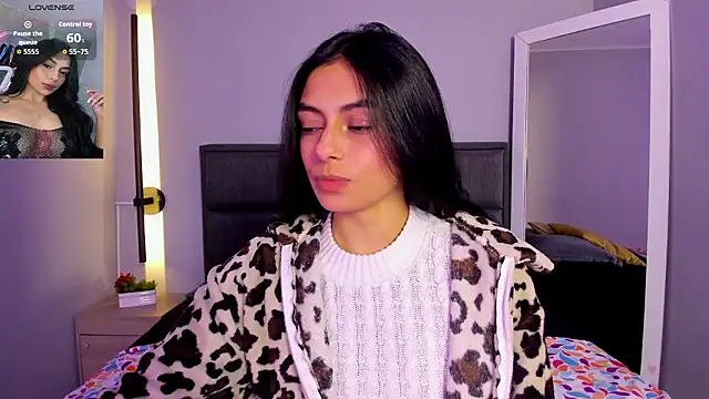 lilith petit  online show from March 14, 2026, 1:49 pm