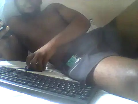 handsomeguy02 online show from April 1, 2026, 12:50 pm