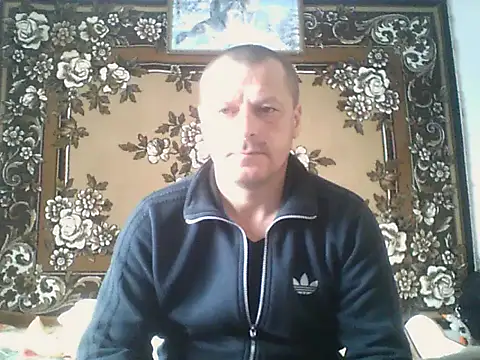 Ivan9iutt online show from April 16, 2026, 6:03 am