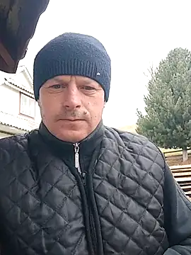 Ivan9iutt online show from April 22, 2026, 11:34 am