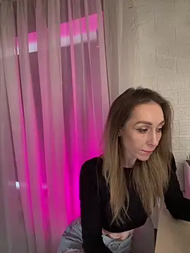 AnesaKis online show from March 4, 2026, 6:19 am