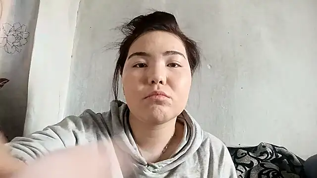 MollyAsian online show from February 14, 2026, 6:10 am