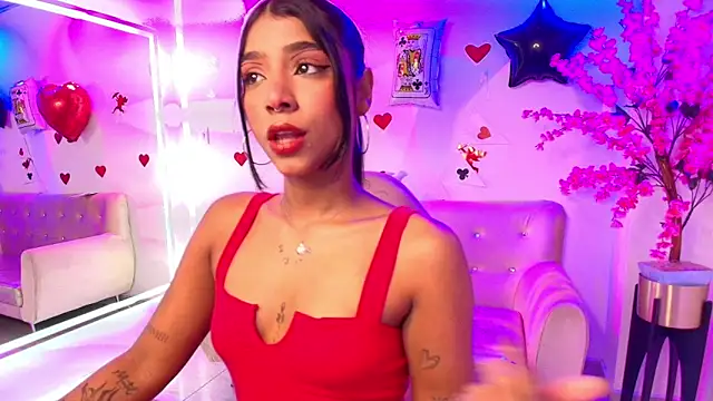 Divinee Cloe online show from February 24, 2026, 11:30 am