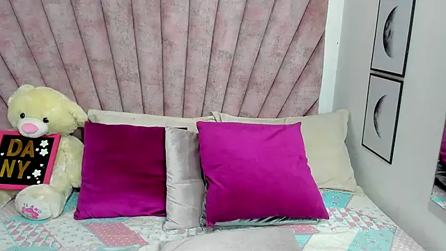 Snapshot of danibellucii_ chatting on March 2, 2026, 2:58 am danibellucii online show from March 2, 2026, 2:58 am