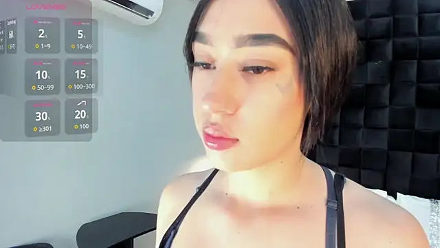 emily clarkk  online show from March 12, 2026, 8:26 pm