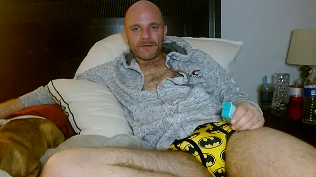 FrankieFuckMe online show from March 4, 2026, 12:05 am