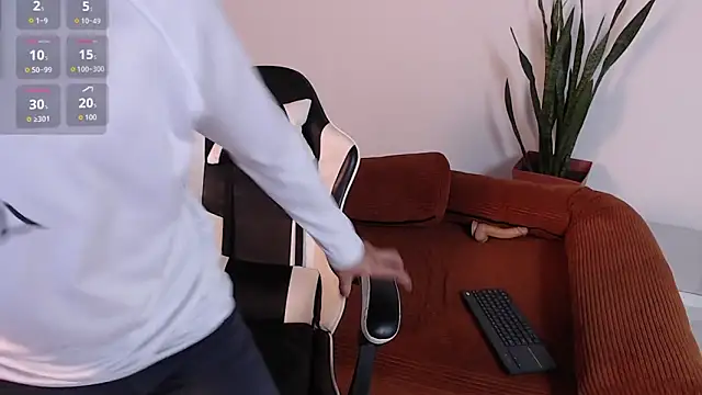 Snapshot of DarrenColleen chatting on February 20, 2026, 9:48 pm DarrenColleen online show from February 20, 2026, 9:48 pm