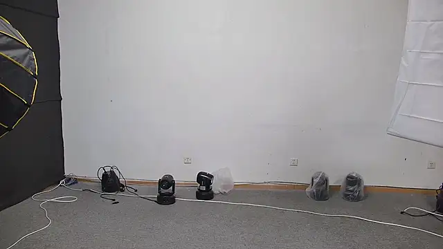 Snapshot of STR-100 chatting on March 8, 2026, 10:08 am STR-100 online show from March 8, 2026, 10:08 am