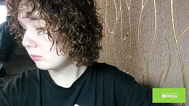 sewsewsewe online show from March 1, 2026, 9:39 pm