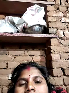 Hot di97 online show from February 15, 2026, 10:28 pm