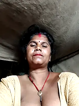 Snapshot of Hot_di97 chatting on July 16, 2026, 10:16 pm Hot di97 online show from July 16, 2026, 10:16 pm