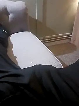 Hertsguy1984 online show from April 18, 2026, 10:54 pm