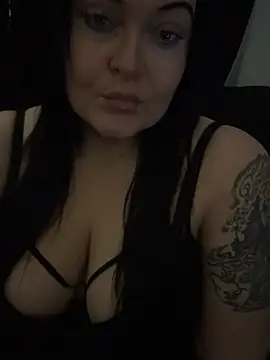 Miss CurvesXXX online show from February 25, 2026, 12:04 pm