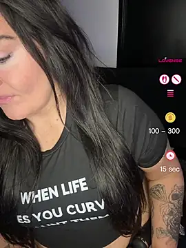 Miss CurvesXXX online show from May 31, 2026, 10:11 pm