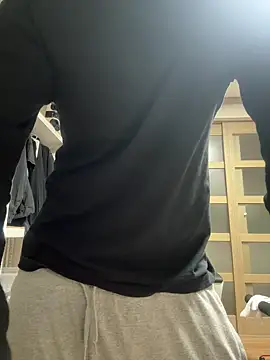 Snapshot of Alexkimsumin chatting on April 13, 2026, 6:46 pm Alexkimsumin online show from April 13, 2026, 6:46 pm