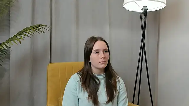 GenevieNyreen online show from January 14, 2026, 10:10 am