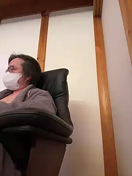 hiroshi-1964 online show from February 9, 2026, 10:25 pm