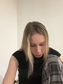 cherry25 online show from January 16, 2026, 3:38 pm