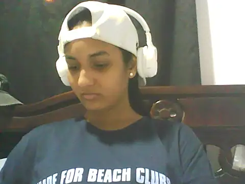 Snapshot of Camilita2112 chatting on January 13, 2026, 3:12 am Camilita2112 online show from January 13, 2026, 3:12 am