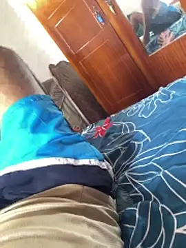 tropicalpied online show from March 26, 2026, 7:14 am