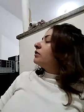 carazinho2128 online show from February 27, 2026, 3:39 am