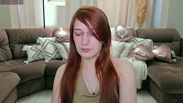 Snapshot of Polly_Sweet chatting on February 20, 2026, 11:32 am Polly Sweet online show from February 20, 2026, 11:32 am