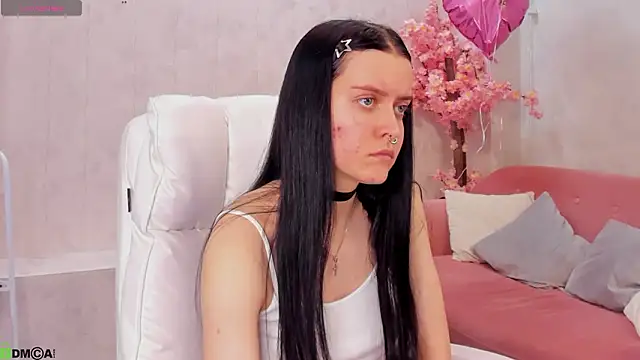 Snapshot of Kessi_Millisis chatting on February 20, 2026, 7:32 am Kessi Millisis online show from February 20, 2026, 7:32 am