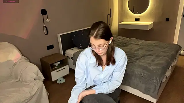 ChrisAmott online show from April 8, 2026, 4:07 pm