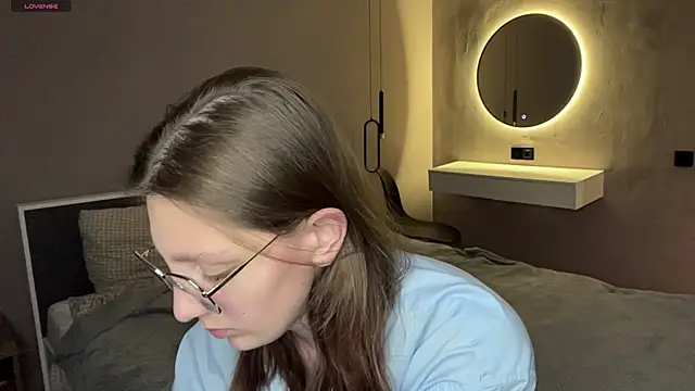 ChrisAmott online show from April 18, 2026, 4:11 pm