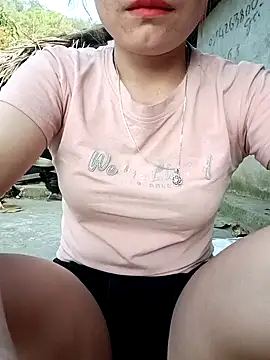 natra0033 online show from April 8, 2026, 10:04 am