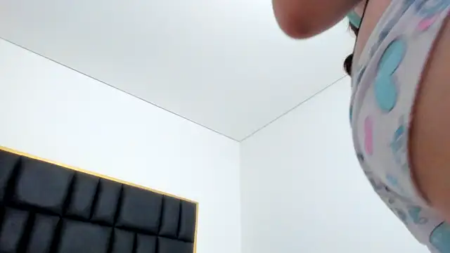 Snapshot of Rachel_berlin chatting on February 19, 2026, 8:05 pm Rachel berlin online show from February 19, 2026, 8:05 pm