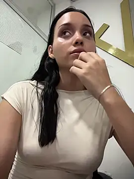 xXxSamantha   online show from February 8, 2026, 12:47 am