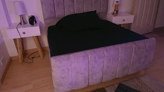 Lucy Carson  online show from March 30, 2026, 3:51 am