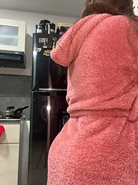 Pretty  Milf online show from February 27, 2026, 9:31 am