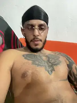 Snapshot of liyamjunior chatting on February 3, 2026, 6:51 am liyamjunior online show from February 3, 2026, 6:51 am