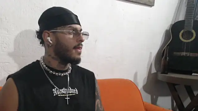 Snapshot of liyamjunior chatting on February 19, 2026, 5:03 am liyamjunior online show from February 19, 2026, 5:03 am