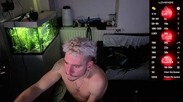 Rayzel White online show from March 15, 2026, 11:00 pm