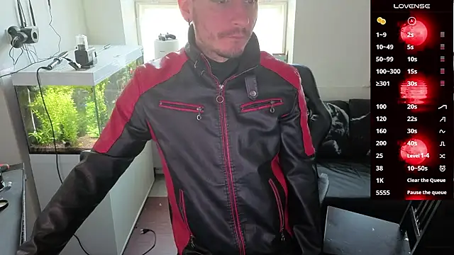 Rayzel White online show from March 16, 2026, 3:16 pm