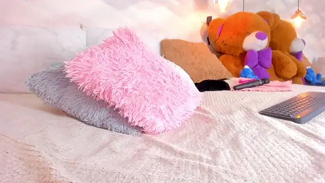 tiarha 18 online show from February 3, 2026, 6:40 am