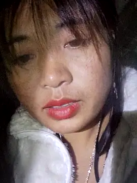 miumiu sexy2x online show from February 8, 2026, 12:52 pm