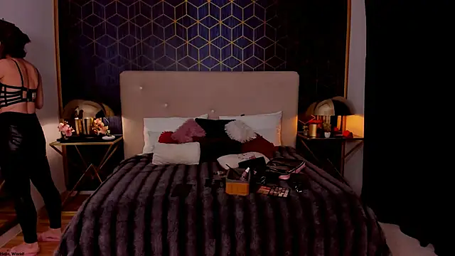 GingerWixxx online show from February 9, 2026, 8:35 pm