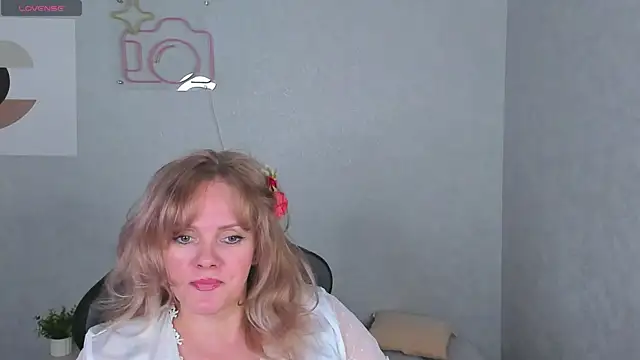 Victoria Nelson online show from April 21, 2026, 2:51 am