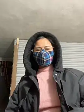 emgaisayhi online show from February 9, 2026, 2:43 pm