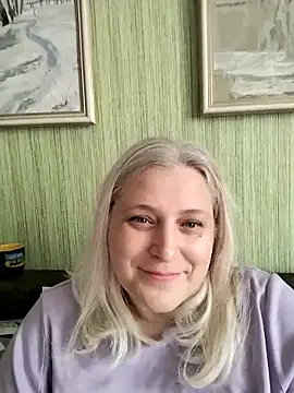 Snapshot of NyushaLollipop chatting on May 11, 2026, 9:48 am NyushaLollipop online show from May 11, 2026, 9:48 am